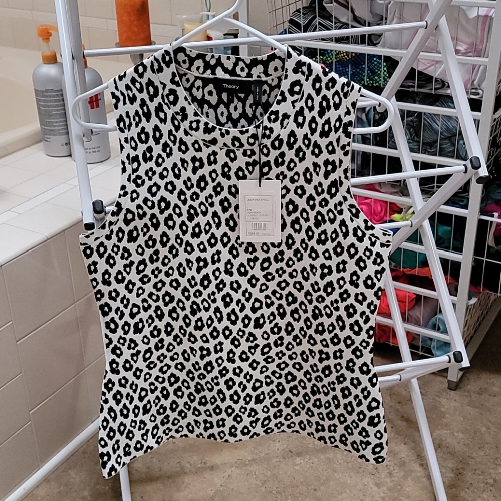 Brand New Theory top Size L